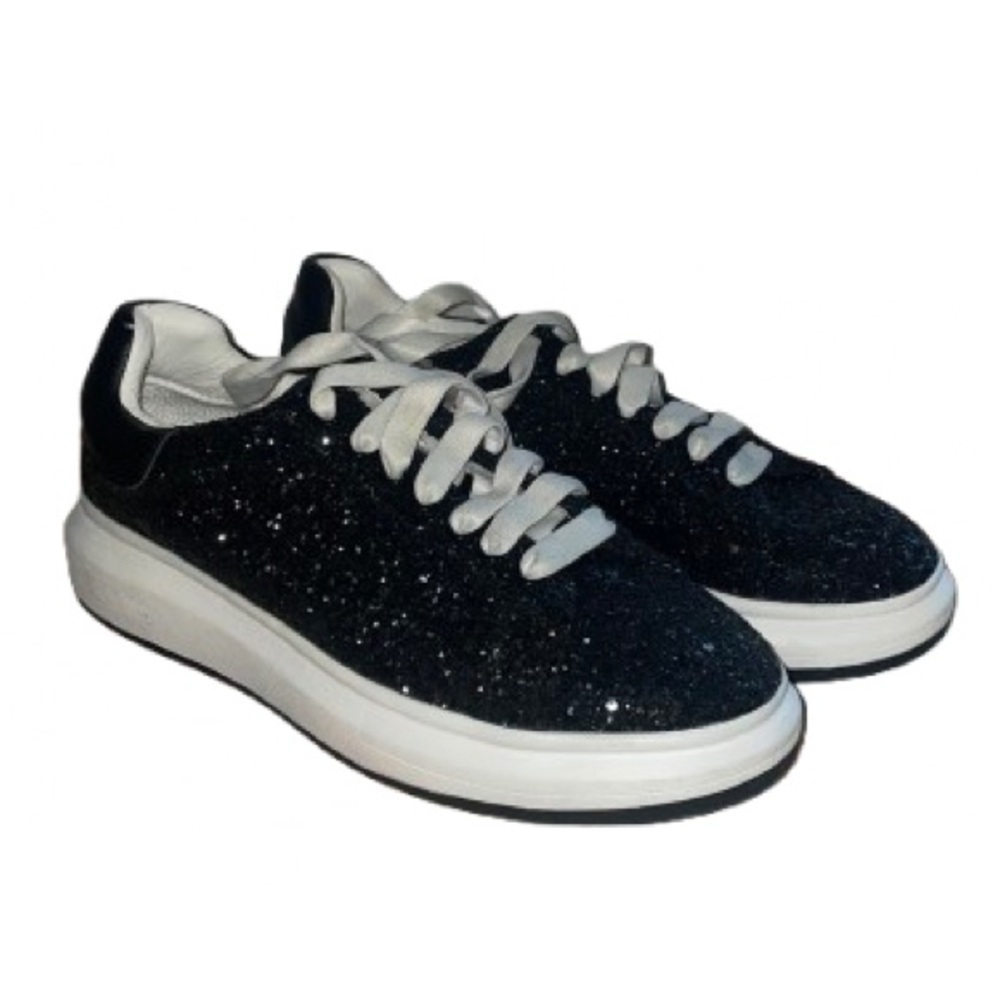 NEW Blondo Waterproof women’s Diva Sneaker size 8.5